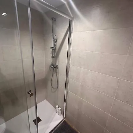 Esence 5 2 Banos Garaje A/c Wifi Lejlighed Zaragoza