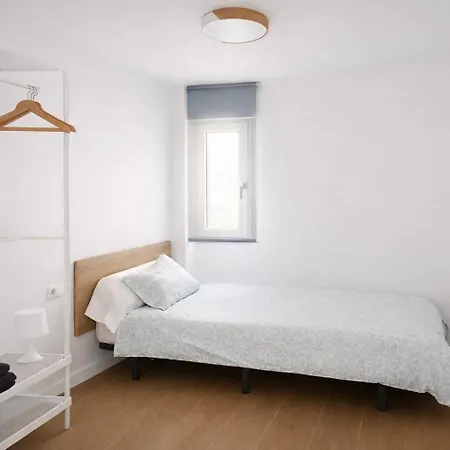 Esence 5 2 Banos Garaje A/c Wifi